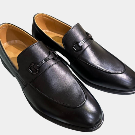 GIÀY PENNY LOAFER ĐÍNH KHOÁ KIM LOẠI NGANG MÀU ĐEN